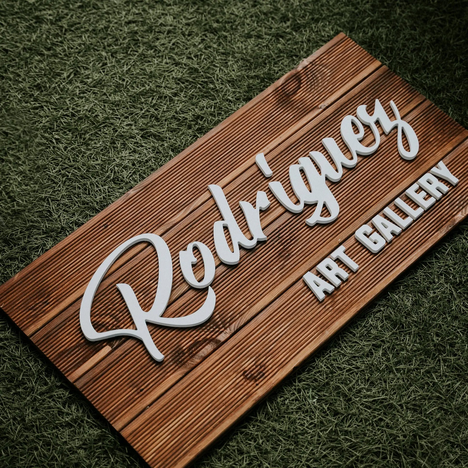 Loth | Wooden Wall Sign Mauda