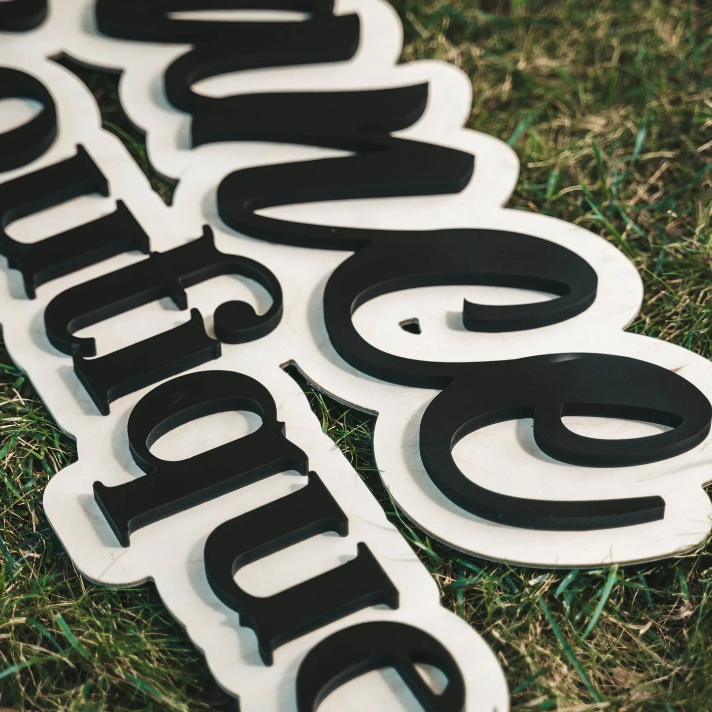 Poeti | Wooden Business Sign Mauda